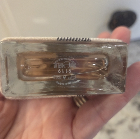 Burberry London Eau De Parfum - Picture 2 of 3